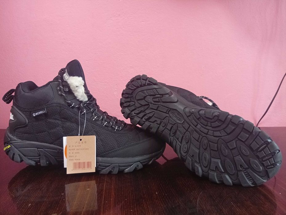 Чоловічі зимові кросівки 44р нові