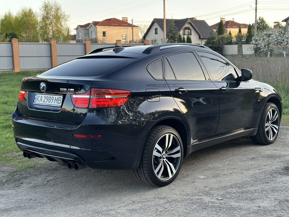 Bmw X6M E71 2011