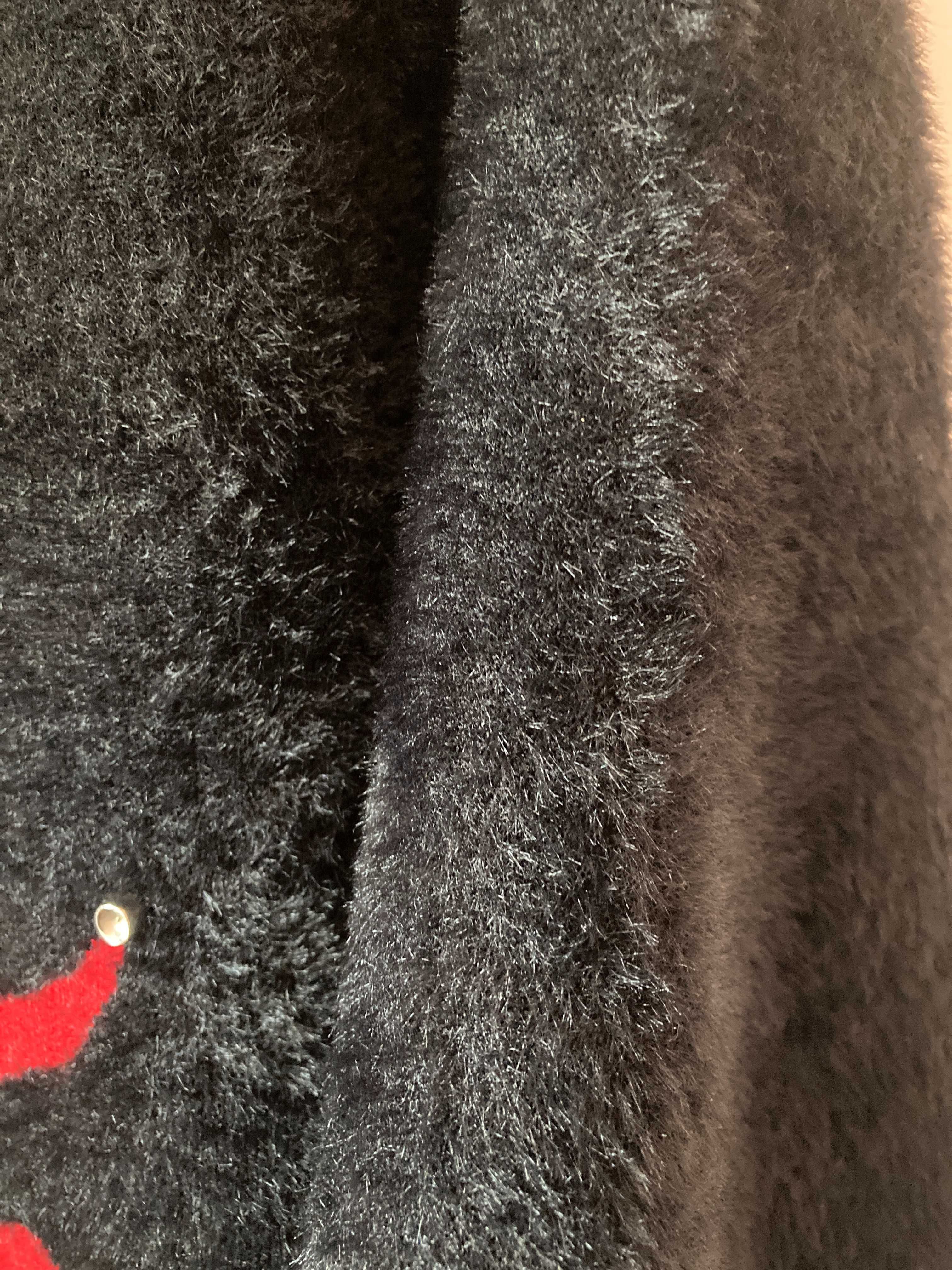 Czarny płaszcz alpaka z kapturem M/L