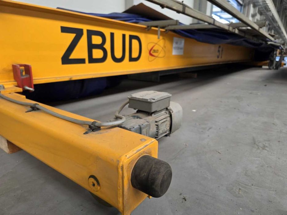 Suwnica natorowa ZBUD 5T estakada 8x18m UDT