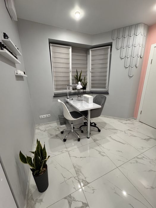 Оренда робочого місця майстра манікюру, перукаря,бровиста с. Новосілки