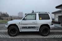 Naklejki Grafika Komplet srebrne Mitsubishi Pajero, 4x4 offroad auto