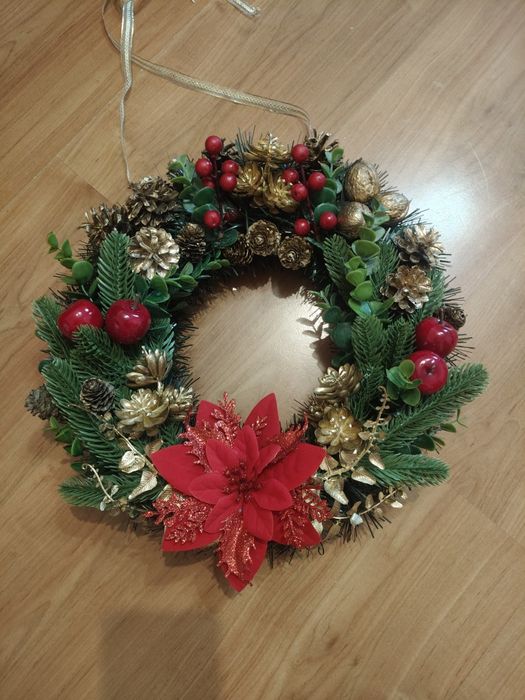 Świąteczny zimowy wianek na drzwi dekoracja stroik święta