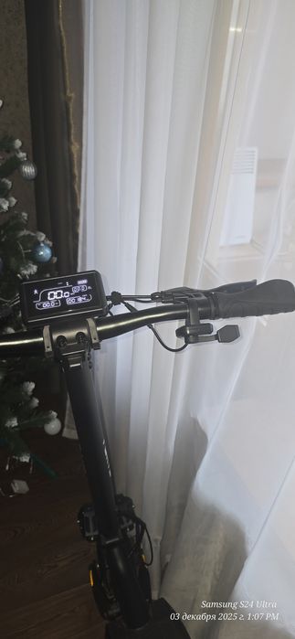 Продам электросамокат