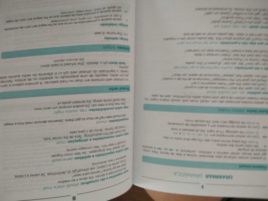 Dicionário escolar 2ºciclo Inglês / Português e  Português / Inglês