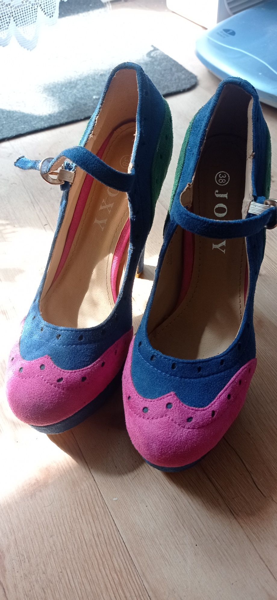 Buty damskie Joxy 38