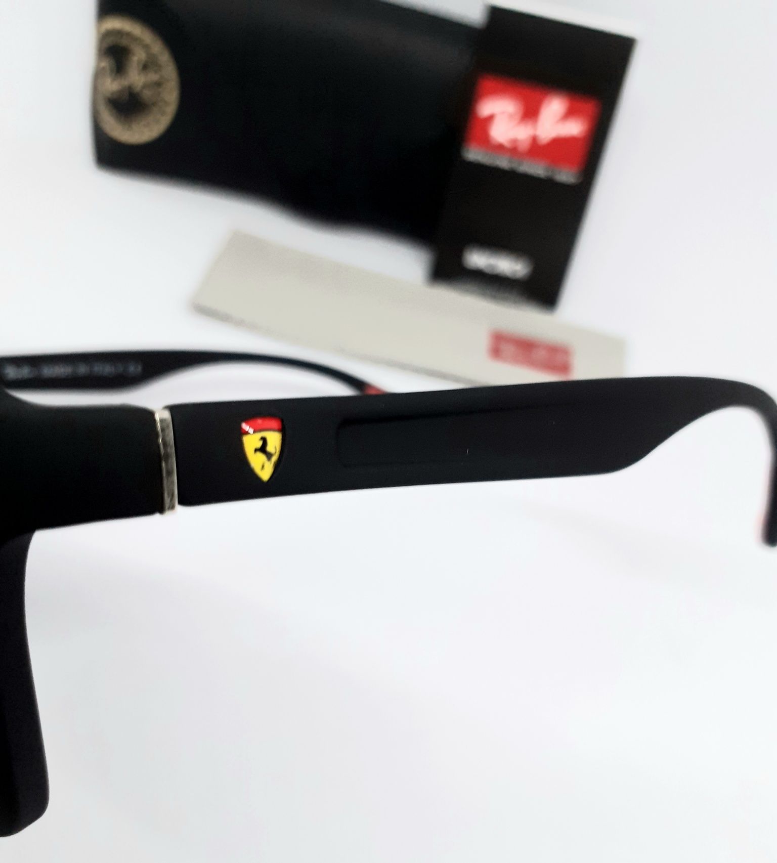 Ray Ban Ferrari очки мужские серо зеленые в черной матов оправе поляр