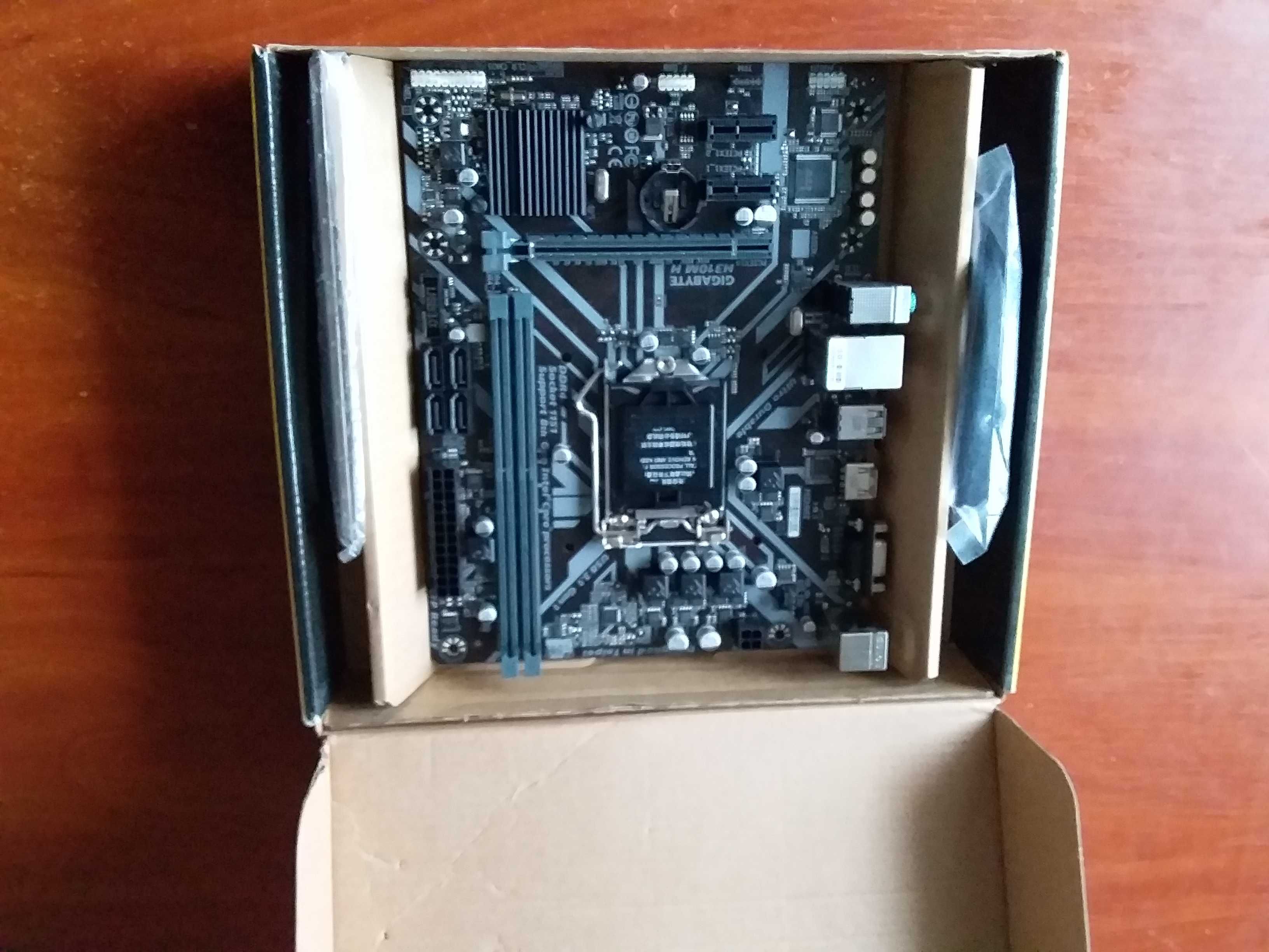 Gigabyte H310M H поколение 8 Gen 9