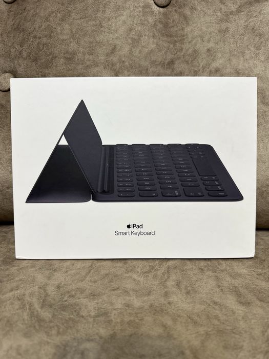 Клавіатура iPad Smart Keyboard