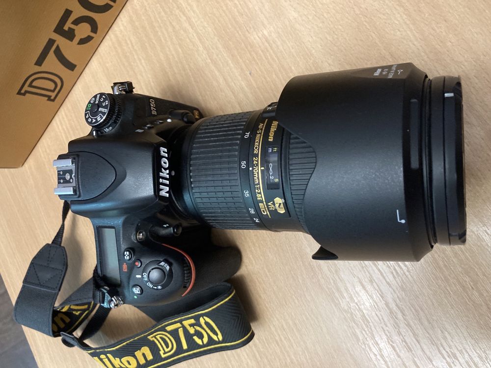 Продам камеру Nikon D750 об. Nikkor Lens AF-Nikkor 24-70mm f/2.8E EDVR