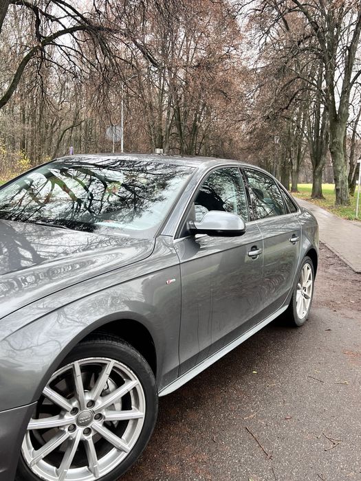 Продам Audi A4B8 S-line quatrro 2.0 tfsi в чудовому стані