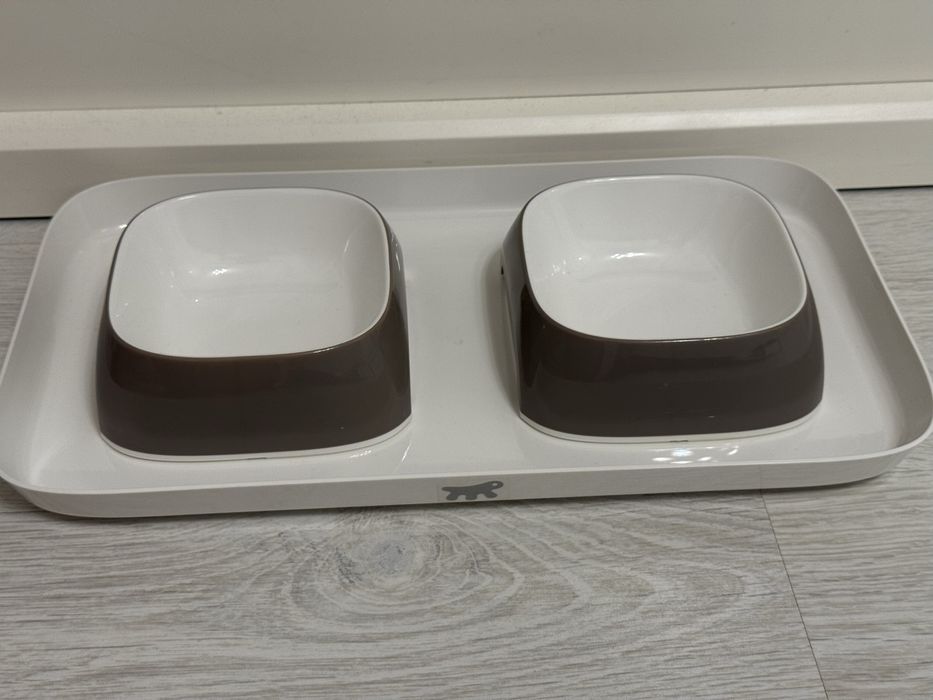 Миски на таці для котів та собак ferplast