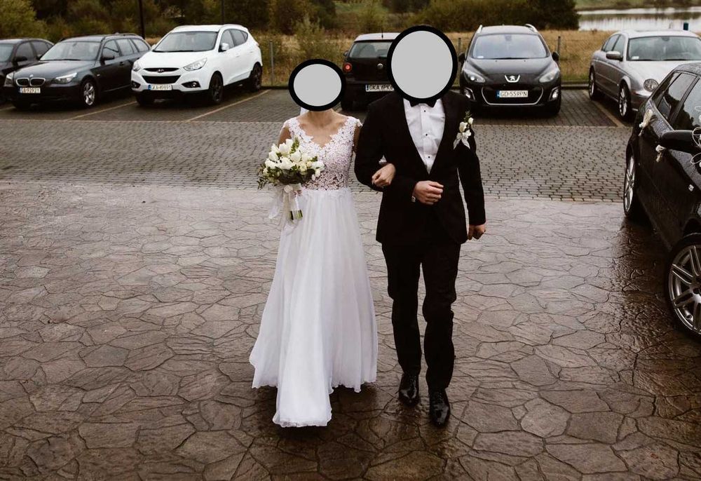 Suknia ślubna Almeria kolekcja 2019 z rękawkiem BIEL