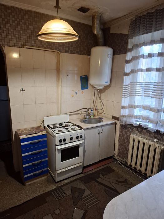 Скромна 3-х кімн. квартира для тижневої місячної та довгострокової аре