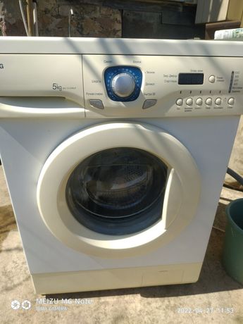 Працездатна пральна машина на 5кг Lg WD 10150NUP