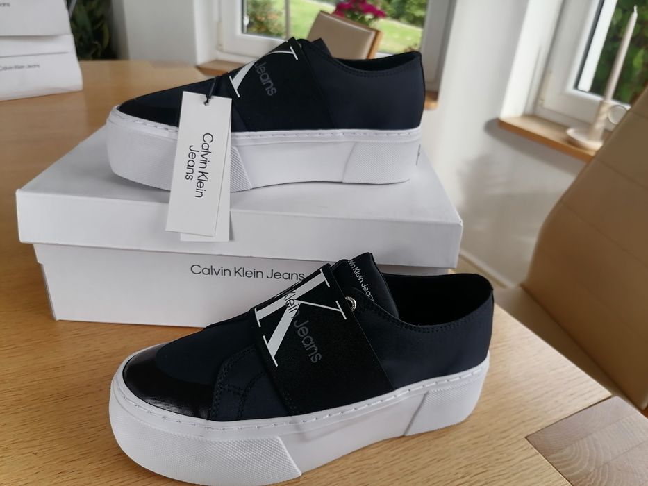 Buty sneakersy Calvin Klein - 37