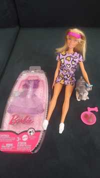 Lalka Barbie z psem, zestaw z suknią.