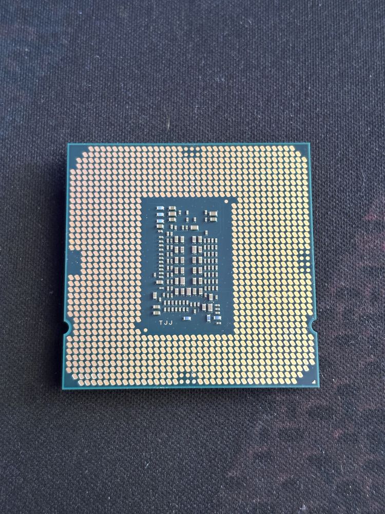 Procesor intel core i3-10100f + oryginalne chlodzenie
