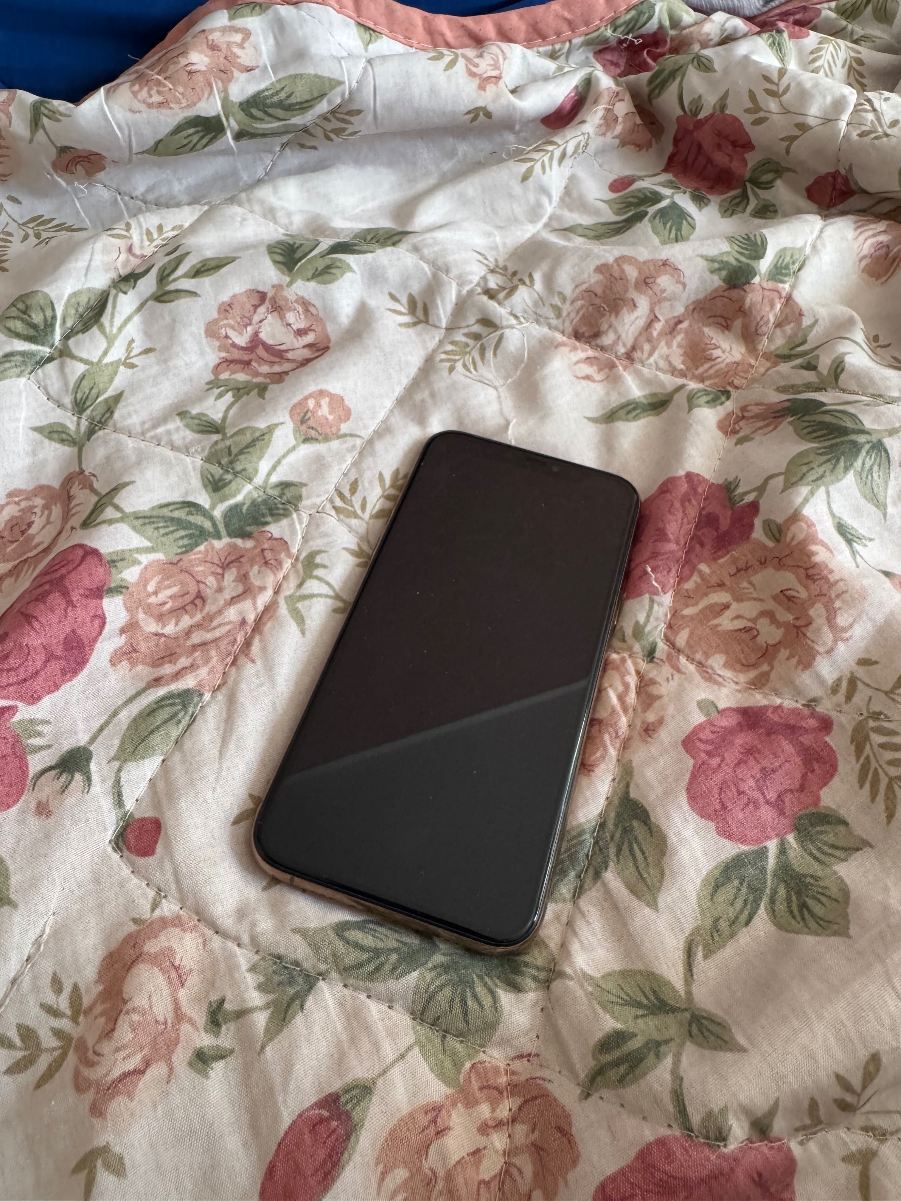 Продам iphone 11 pro
