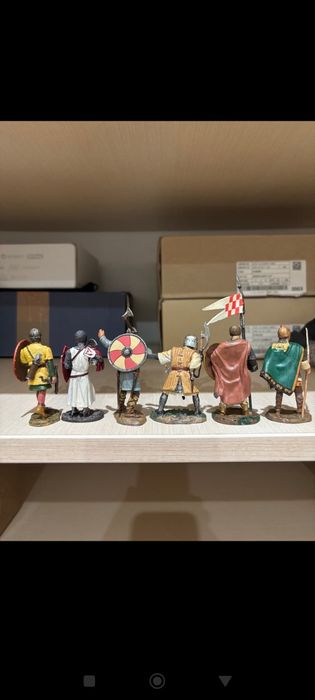 Олов'яні фігурки фірми Del Prado Середньовіччя