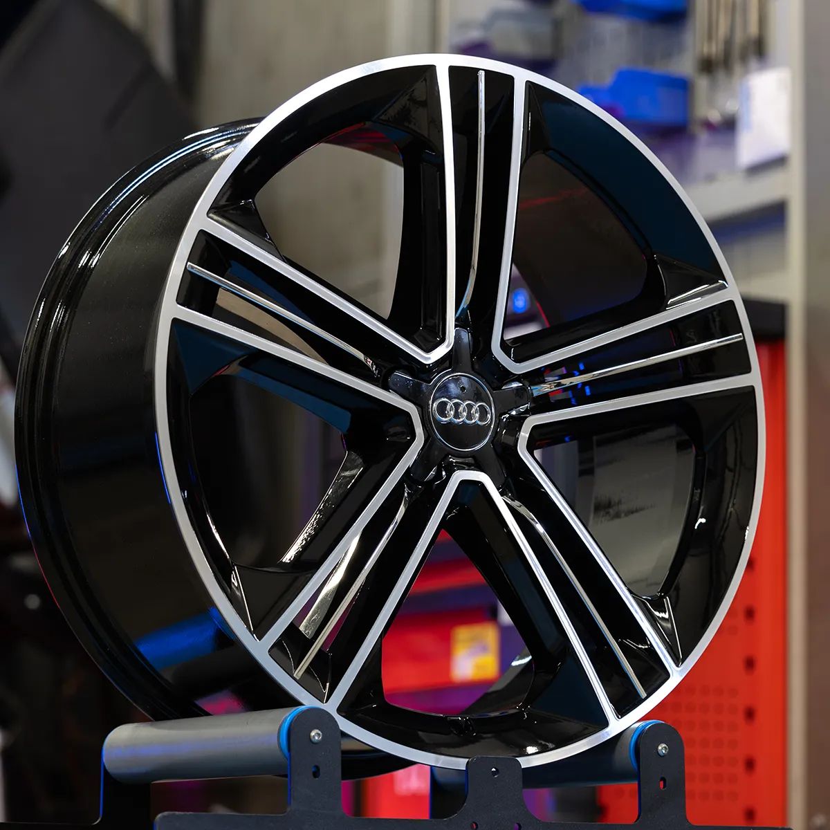 Felgi Audi 21'' A5 A6 S6 A7 S7 A8 S8 Q3 Q5 SQ5 Q7 Q8 Etron