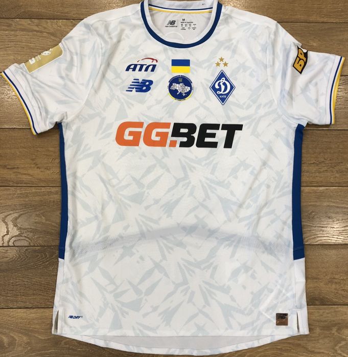 Ігрові матчеві футболки гравців Динамо Київ matchworn УПЛ автографи