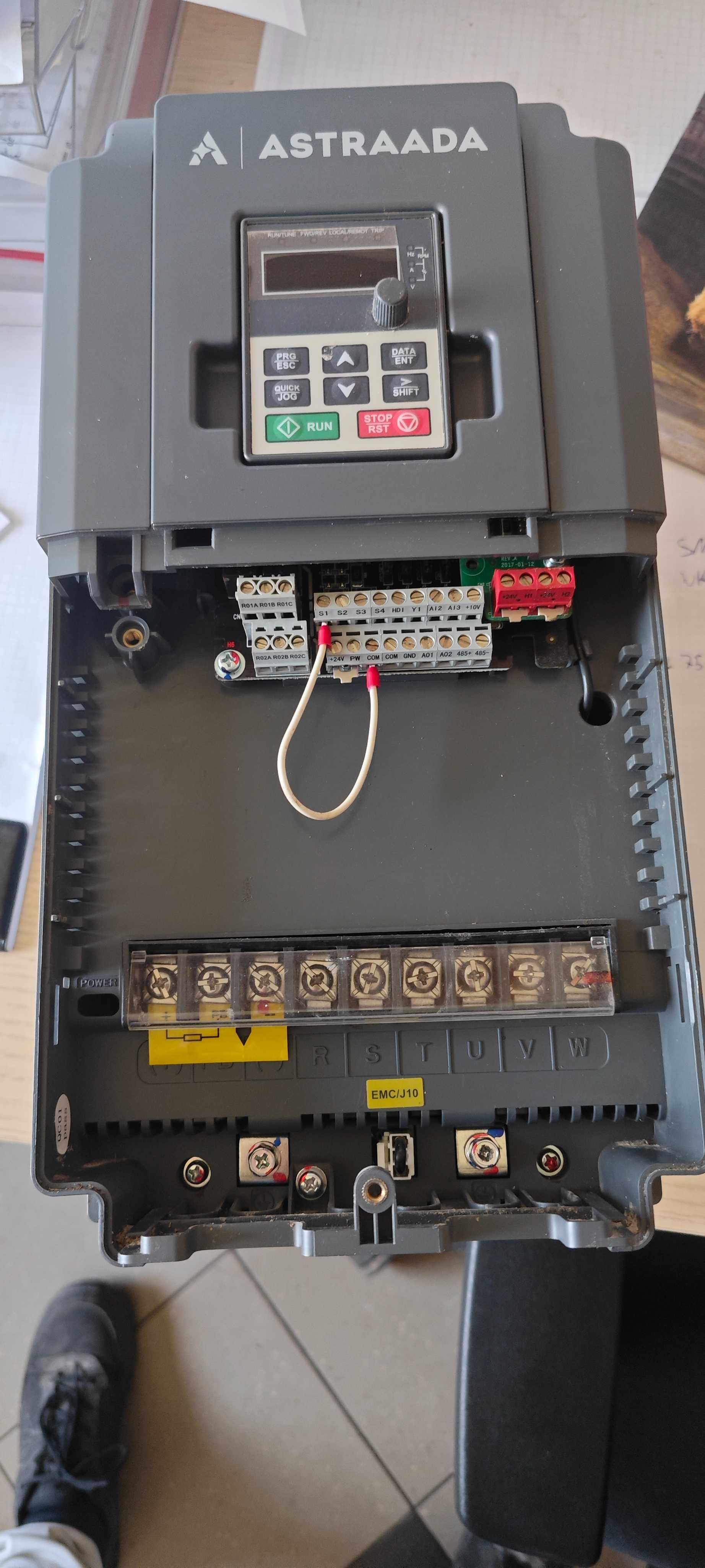 Falownik trójfazowy 7,5 kw astraada drv-24 do podajników łańcuchowych