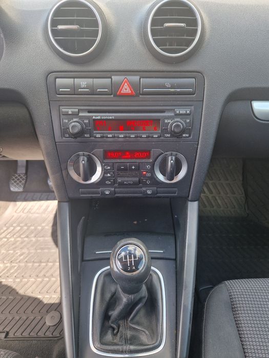 Audi A3 1.6 MPI 102KM