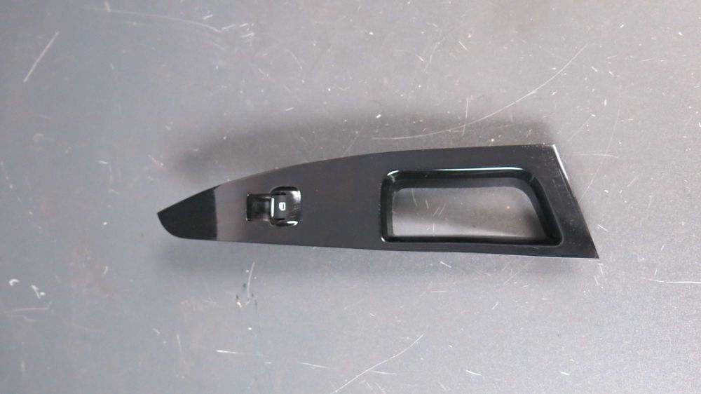 Ford Mondeo MK5 przycisk podnoszenia szyby prawy tył dekor