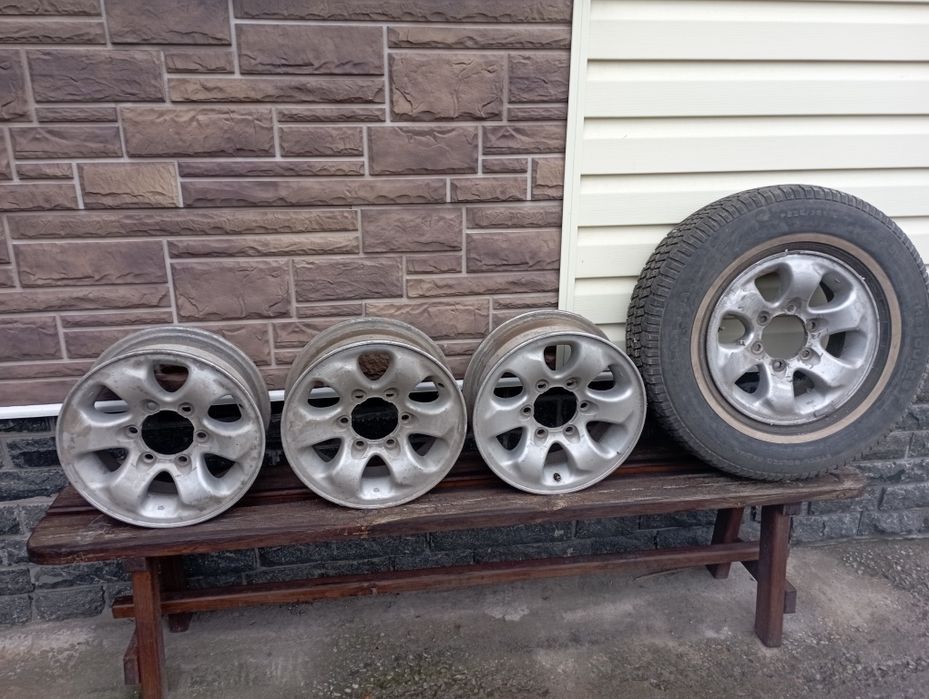 Продам 2 комплекта дисків Міцубісі Паджеро 2