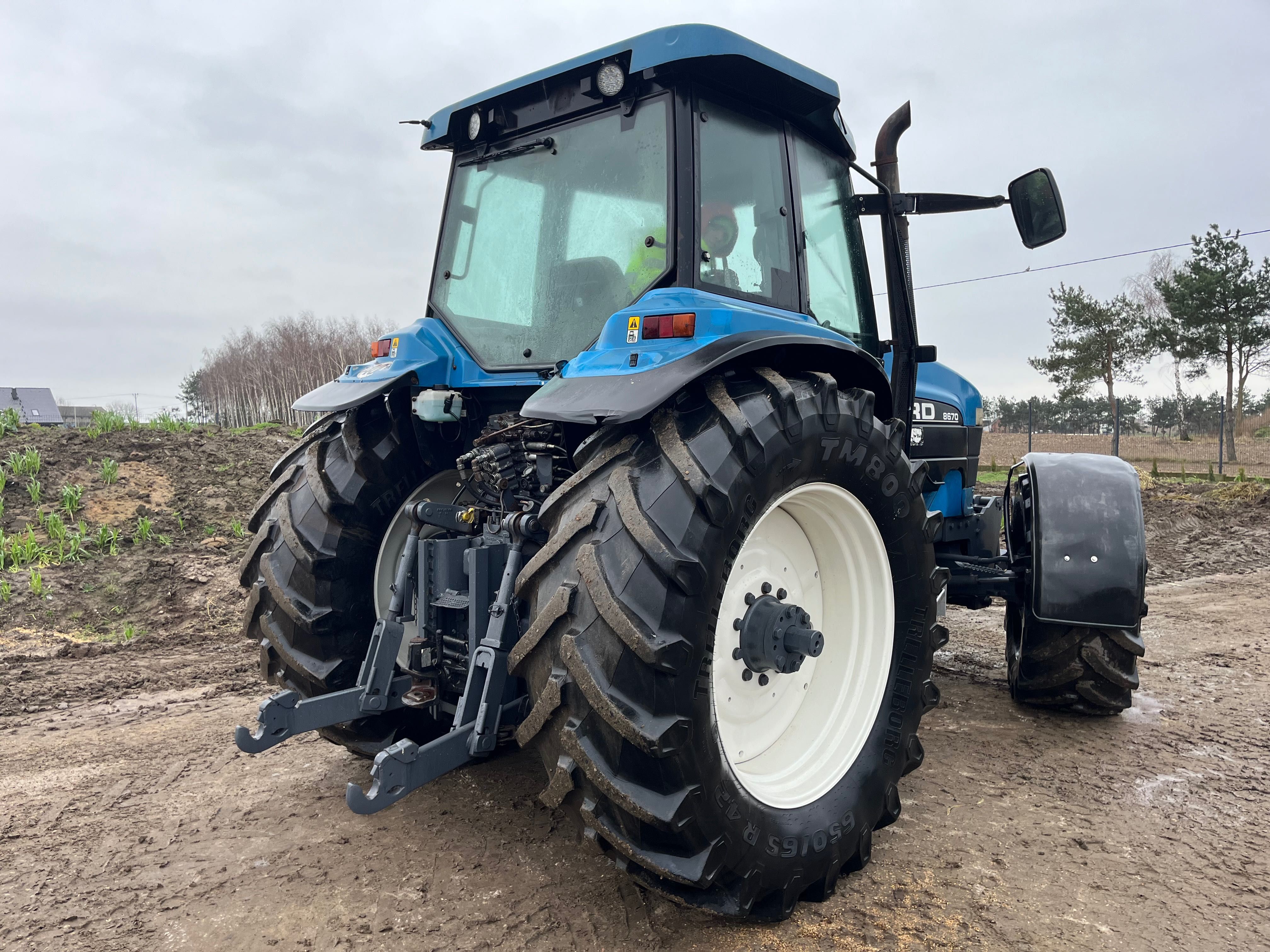 New Holland 8670 Ford