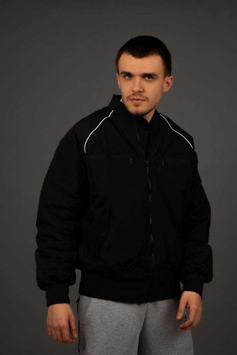 Чоловічий утеплений бомбер Adidas оригінал