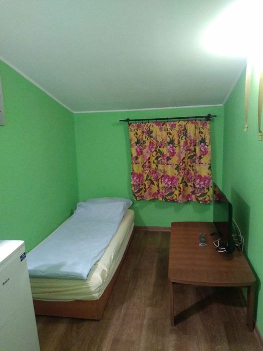 pokój jednoosobowy z łazienką