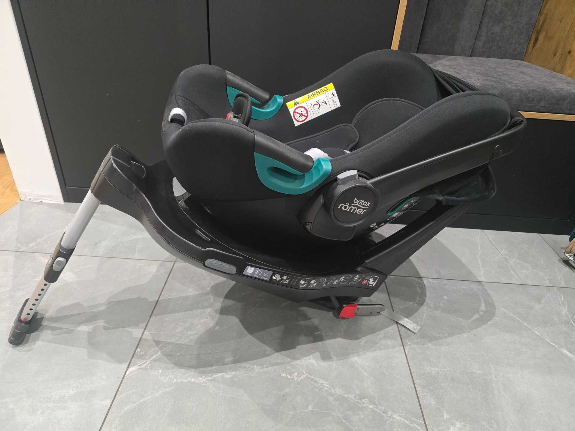 BRITAX ROMER Fotelik nosidełko + baza iso fix