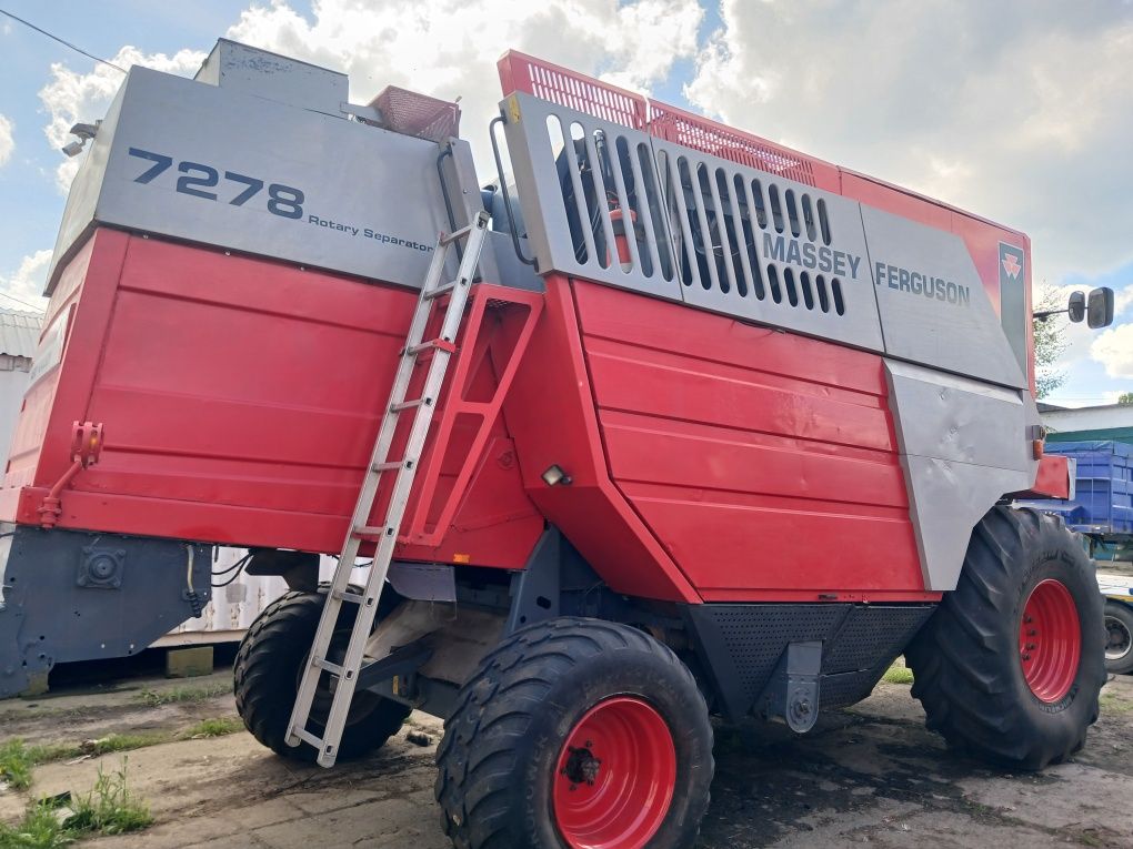 Комбайн Massey Ferguson