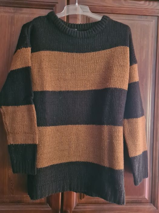 Sweter damski modny