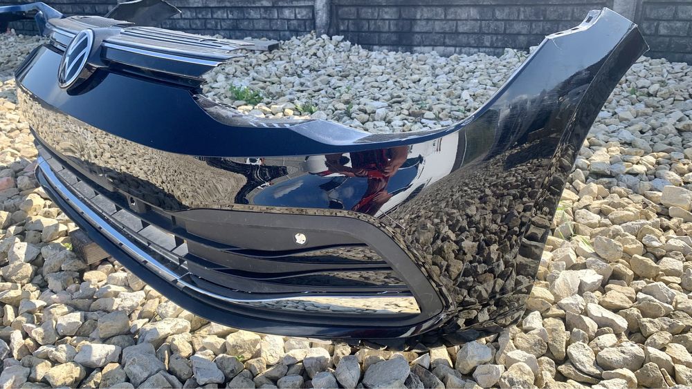 Zderzak przedni 4x PDC HIGHLINE LC9X VW Golf 8 5H 21- oryginal