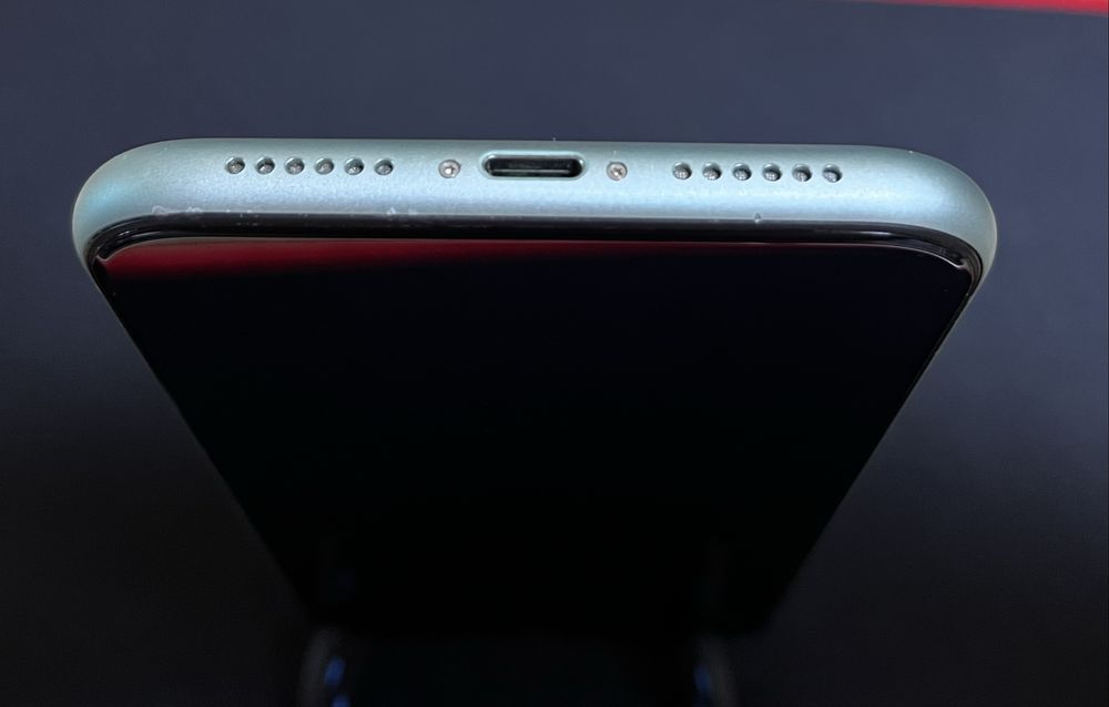 iPhone 11/64Gb  Green.  Neverlock
