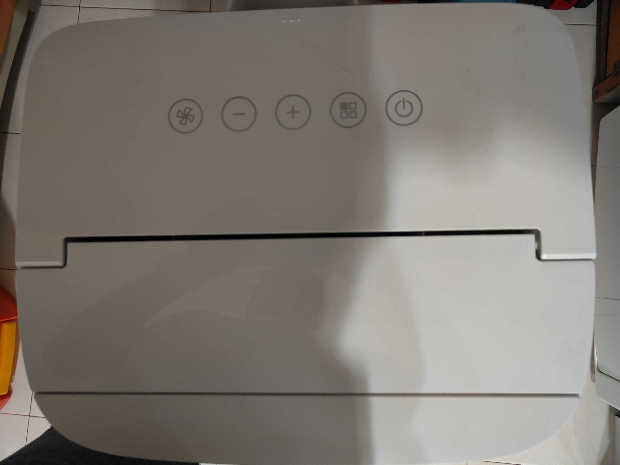 Ar condicionado quase novo usado 2 vezes