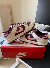 Nike Dunk Low Valentines Day 2023 - 42,5 Novos