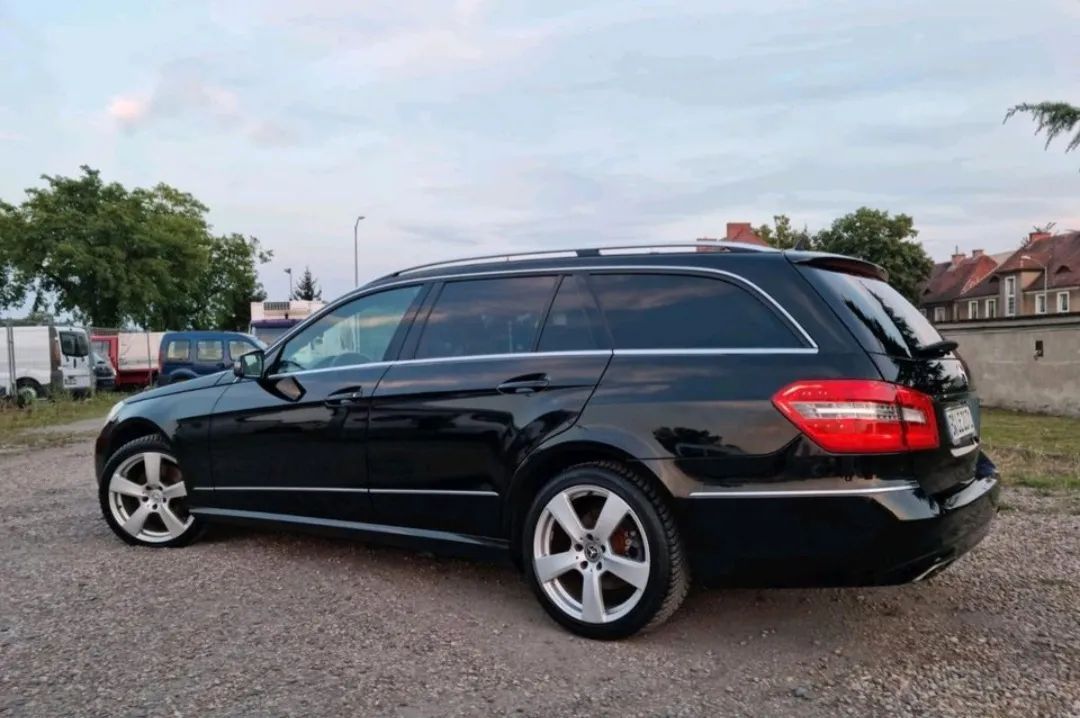 Mercedes-Benz Klasa E W212 4-MATIC 350 CDI 265 KM Avangarde