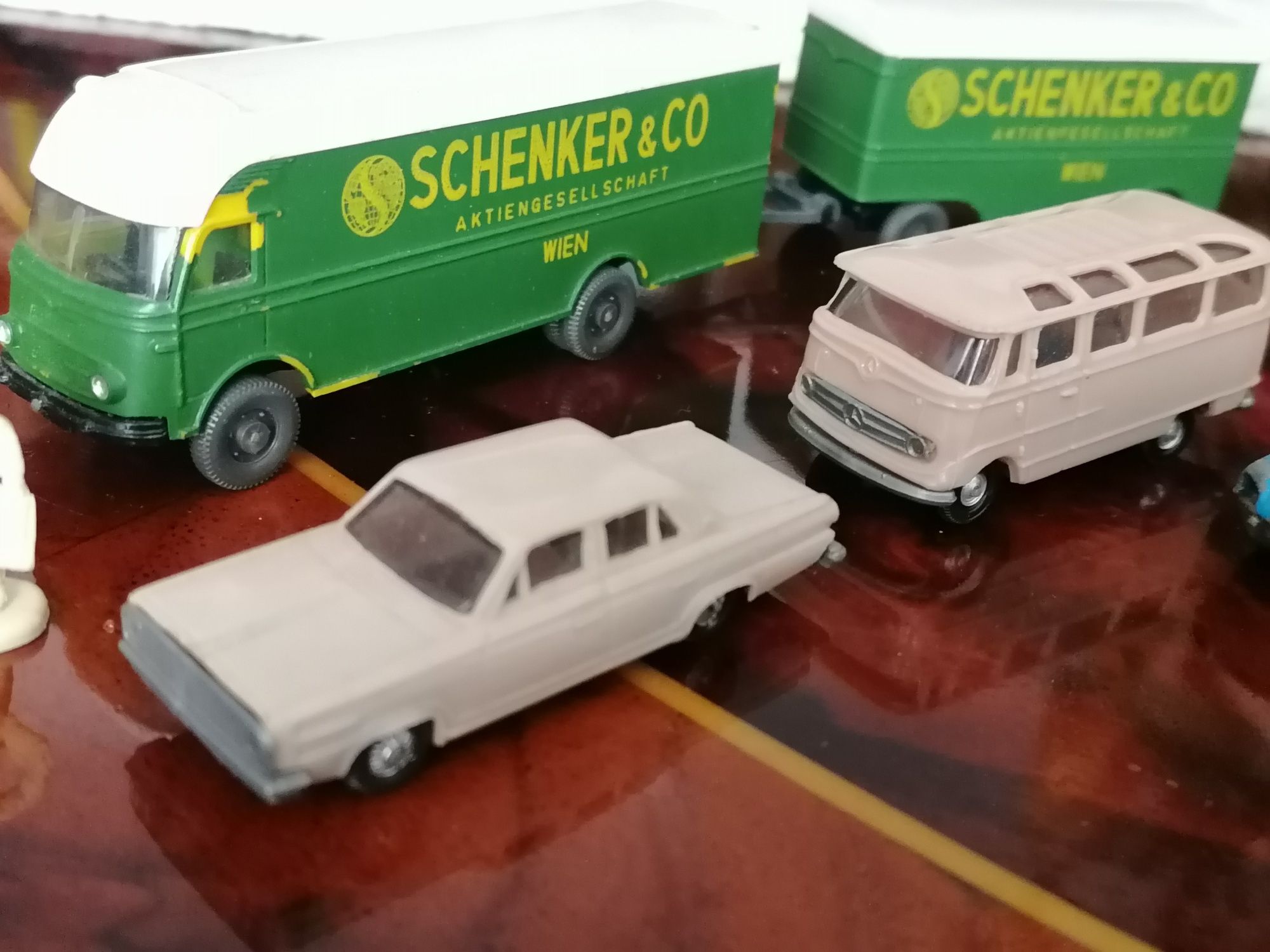 Miniaturas automóveis para modelismo