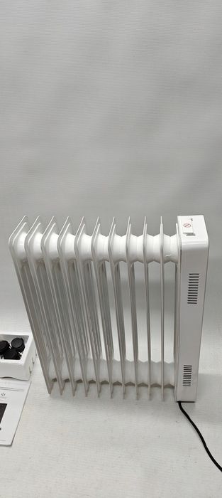 Grzejnik Olejowy Smart Wifi Kesser 2500W Wyświetlacz Pilot Kółka