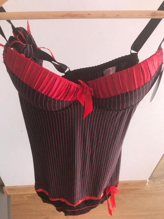 koszulki nocne na naramkach