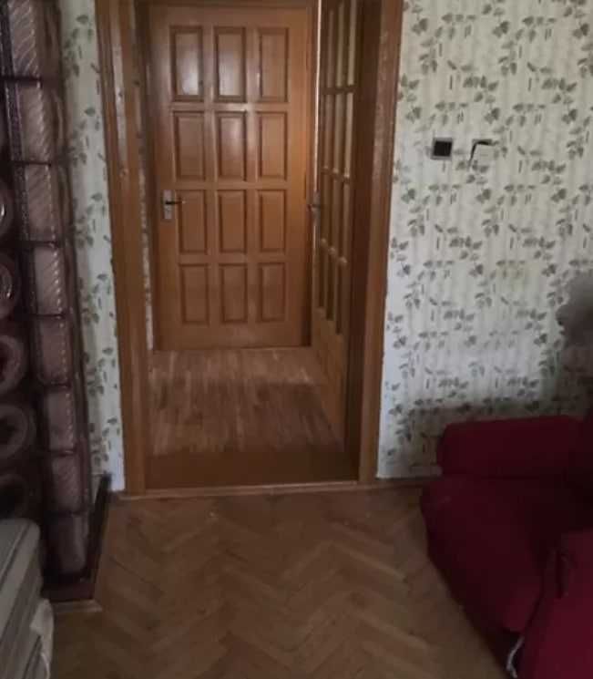 Продаж 2 поверхового будинку з садом і ділянкою на 25 соток