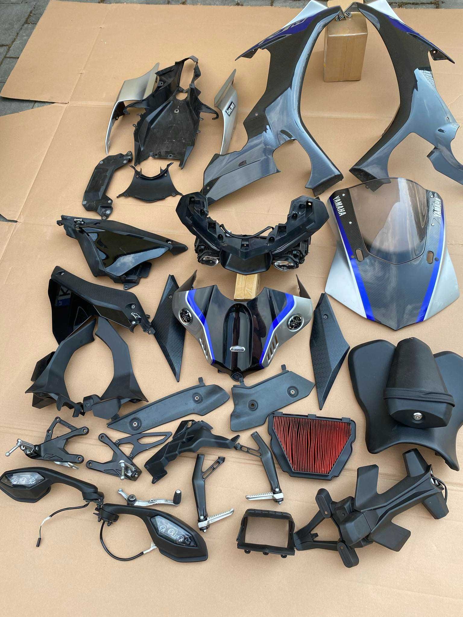 YAMAHA R1 RN32 R1M 2015 owiewki 2016 lampa set siedzenie lusterko 2018