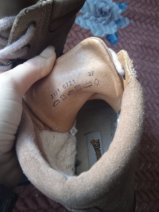 Кожаные женские ботинки