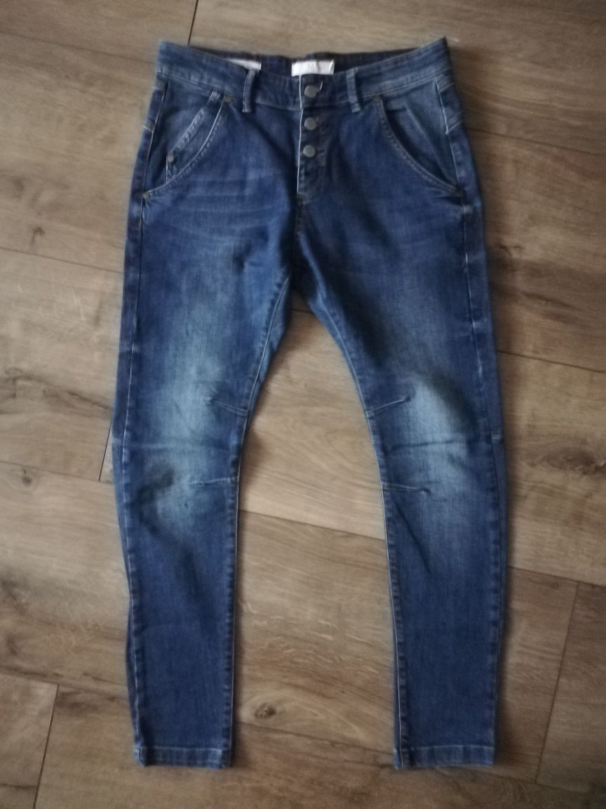 Spodnie dziewczęce  jeans roz 38