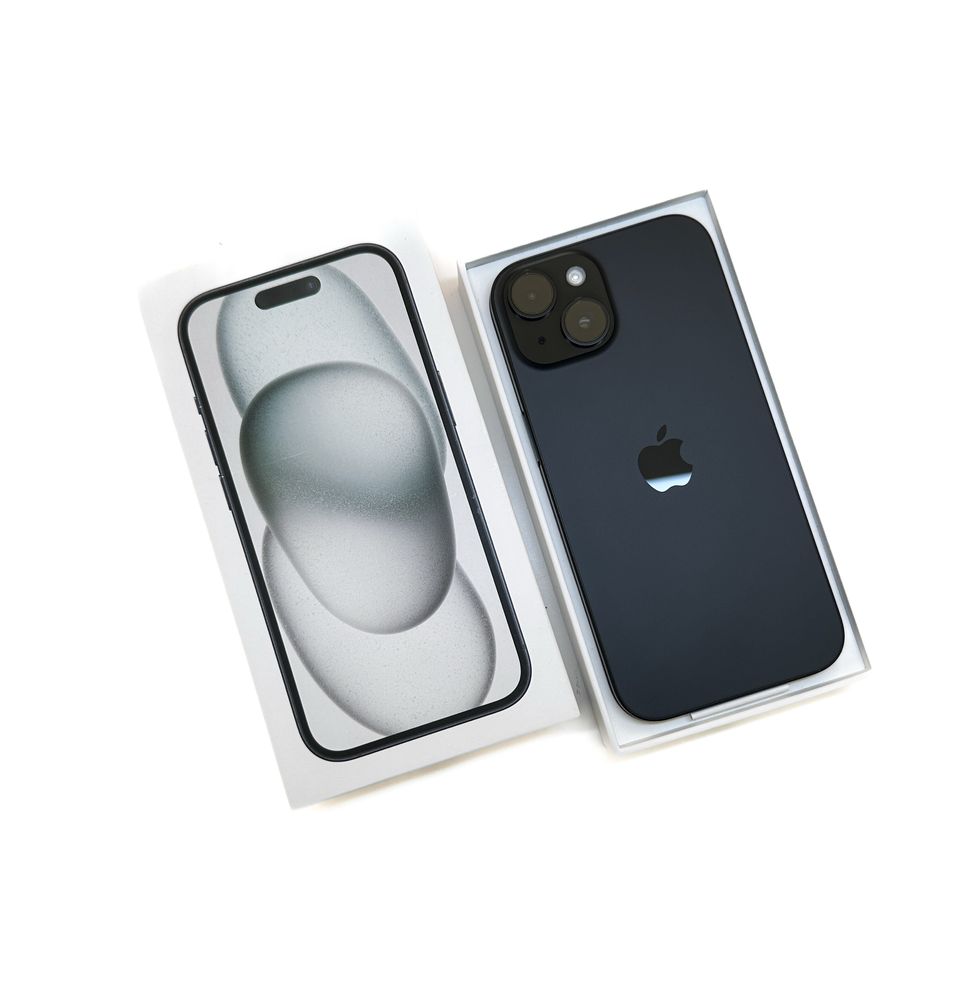 iPhone 15 Plus 256GB - Czarny - Komplet