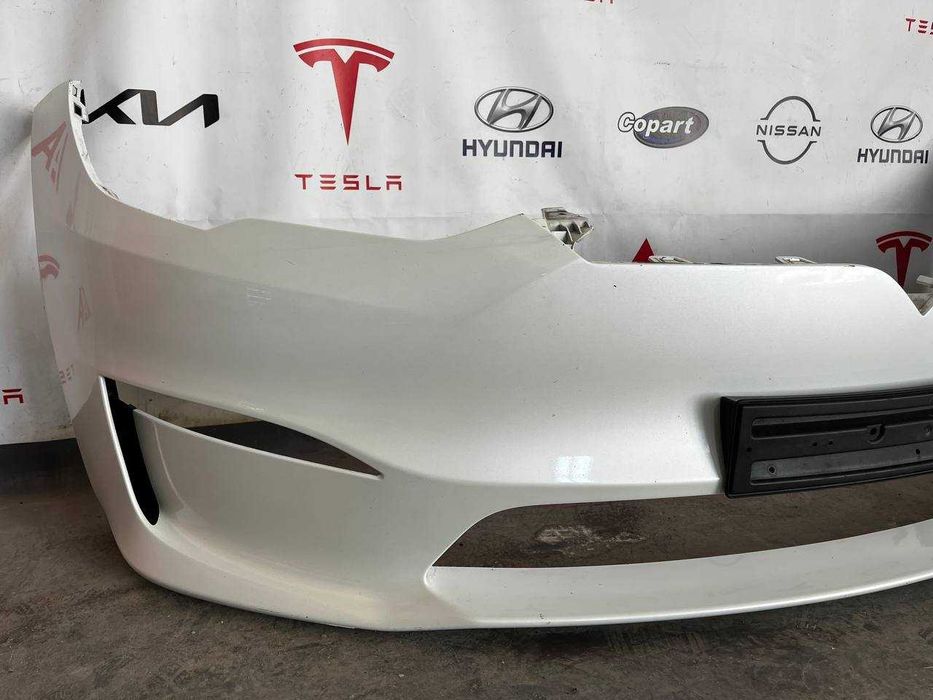 Бампер передній Tesla Model S Plaid  1564687-00-C  2022-2025